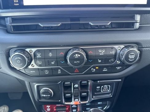 New 2026 Jeep Gladiator Rubicon AWD/4WD image 32