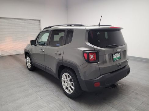 Used 2020 Jeep Renegade Latitude w/ Popular Equipment Group FWD image 5