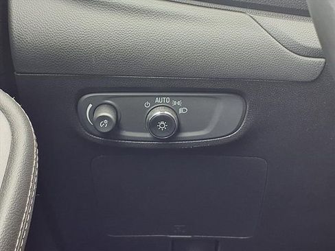 Used 2025 Buick Encore GX Preferred image 16