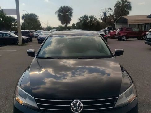 Used 2015 Volkswagen Jetta SE FWD image 3