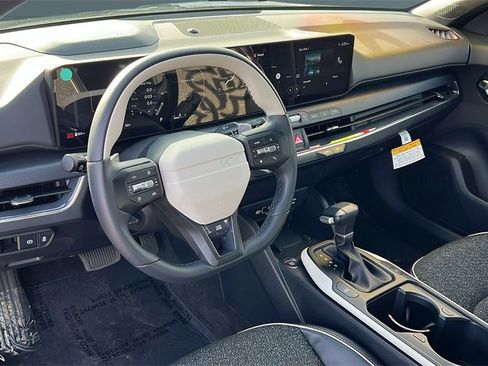 Used 2025 Kia K4 GT-Line w/ GT-Line Sunroof Package image 9