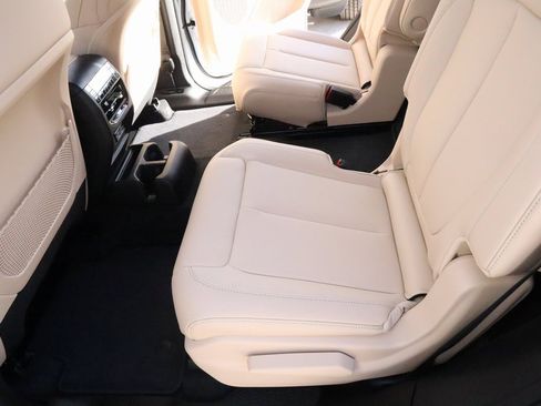 New 2025 Jeep Grand Cherokee L Limited image 13