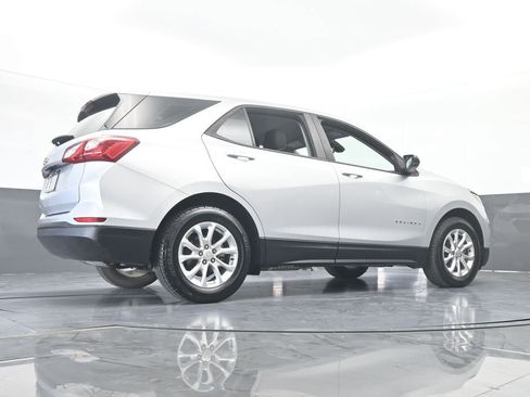 Used 2020 Chevrolet Equinox LS image 56