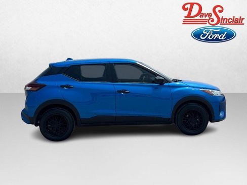 Used 2025 Nissan Kicks Play S FWD image 5