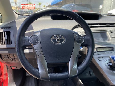Used 2015 Toyota Prius Persona Series FWD image 19