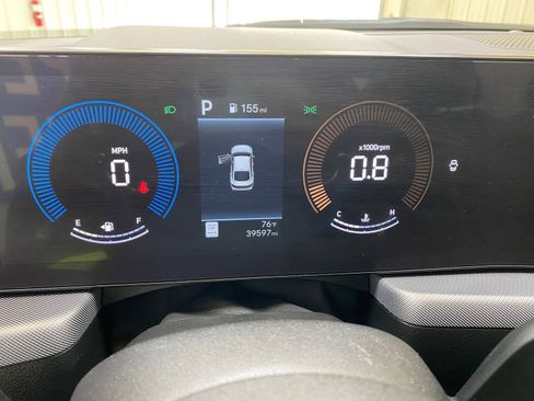 Used 2025 Hyundai Sonata SEL FWD image 33