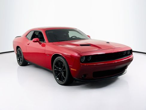 Used 2016 Dodge Challenger R/T w/ Blacktop Package RWD image 3