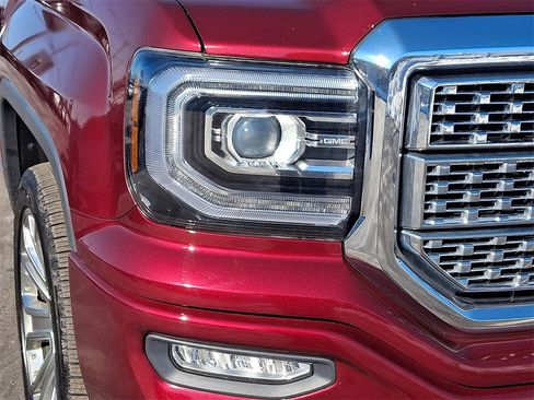 Used 2017 GMC Sierra 1500 Denali w/ Denali Ultimate Package image 9