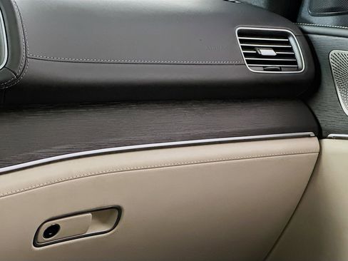 Used 2025 Mercedes-Benz GLE 53 AMG 4MATIC Coupe image 16