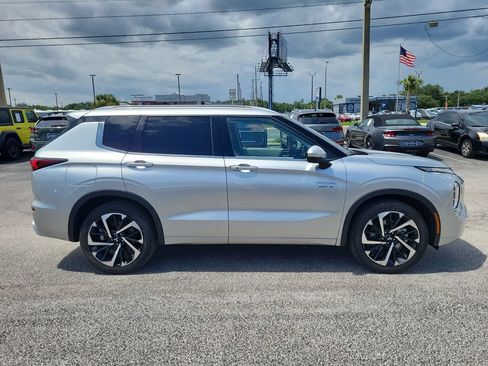 Used 2024 Mitsubishi Outlander SEL AWD/4WD image 6