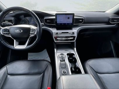 Certified 2023 Ford Explorer XLT w/ Equipment Group 202A