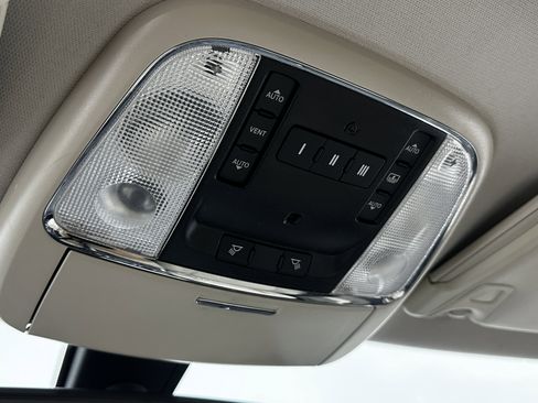 Used 2021 Chrysler 300 Touring L w/ Popular Equipment Group image 25