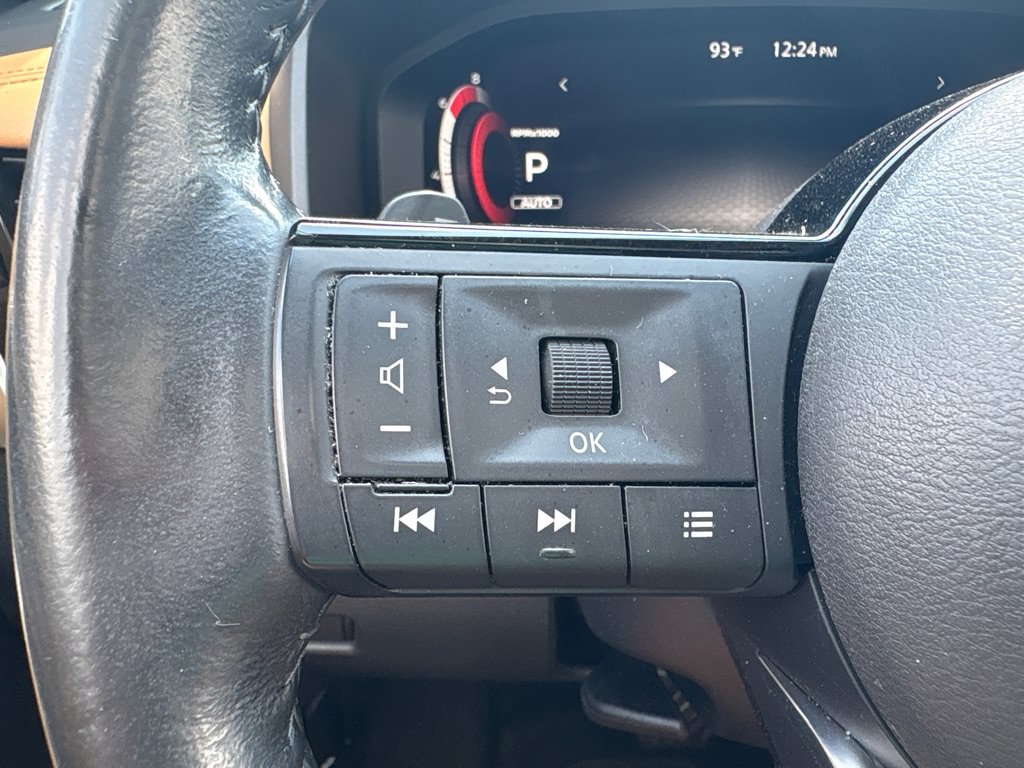 Used 2023 Nissan Rogue Platinum w/ Platinum Premium Package AWD/4WD image 21