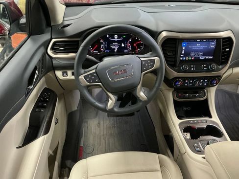 Used 2023 GMC Acadia Denali w/ Denali Ultimate Package AWD/4WD image 17