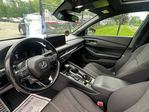 Used 2023 Honda Accord Sport image 19