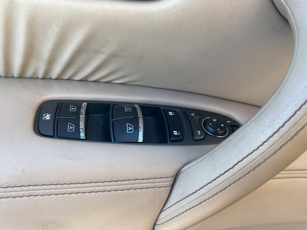 Used 2021 Nissan Armada Platinum w/ Captain's Chairs Package RWD image 8