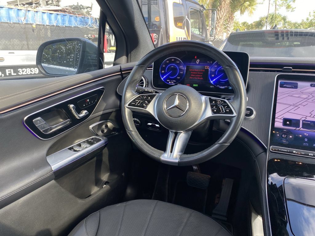 Used 2023 Mercedes-Benz EQE 350+ SUV image 3