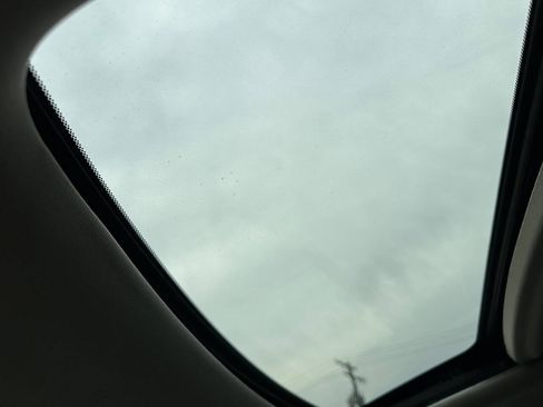 Used 2014 Honda Odyssey Touring Elite image 21