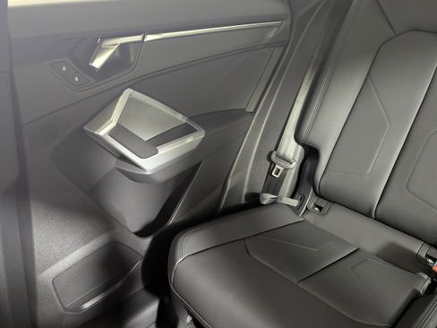 New 2025 Audi Q3 2.0T Premium image 12