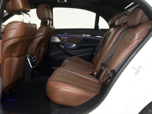Used 2016 Mercedes-Benz S 550 Sedan image 35