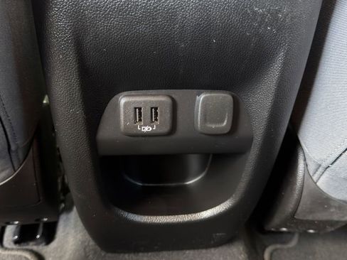 Used 2020 Chevrolet Colorado LT w/ LT Convenience Package RWD image 28