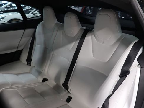 Used 2018 Tesla Model S P100D image 16