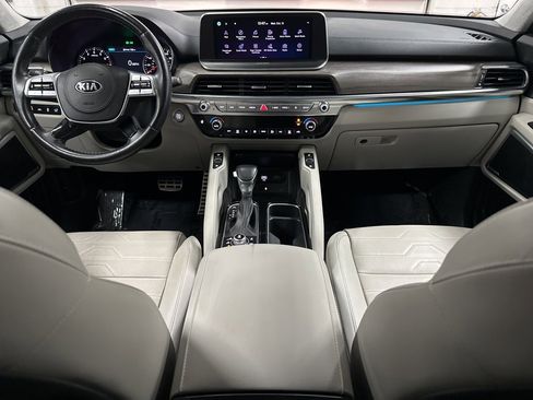 Used 2022 Kia Telluride SX w/ SX Prestige Package image 23