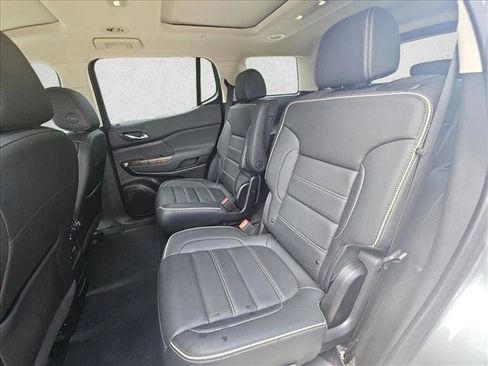 Used 2023 GMC Acadia Denali w/ Denali Ultimate Package AWD/4WD image 18