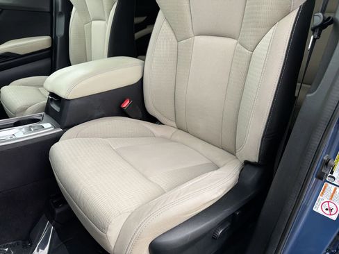 Used 2019 Subaru Ascent Premium image 17