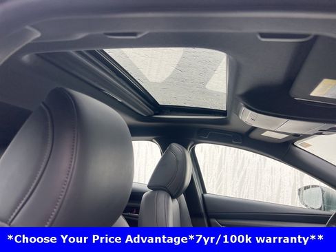 Used 2021 MAZDA MAZDA3 s image 23