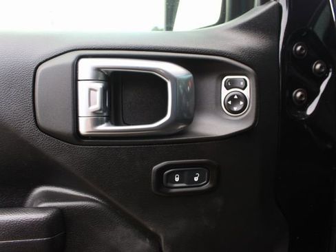 Used 2023 Jeep Gladiator Mojave w/ Trailer Tow Package image 55