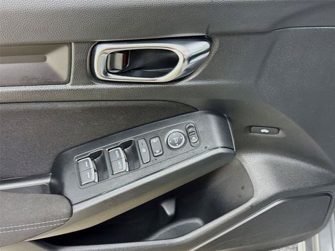 Used 2024 Honda Civic Sport image 17