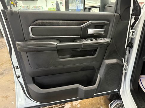 Used 2024 RAM 2500 Big Horn w/ Bed Utility Group image 22