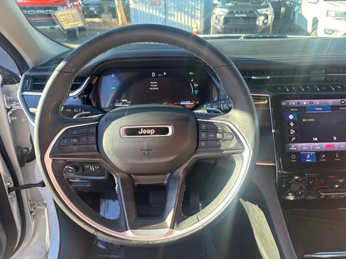 Used 2024 Jeep Grand Cherokee Limited 4xe AWD/4WD image 18