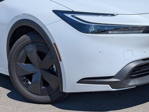 Used 2026 Toyota Prius LE image 10