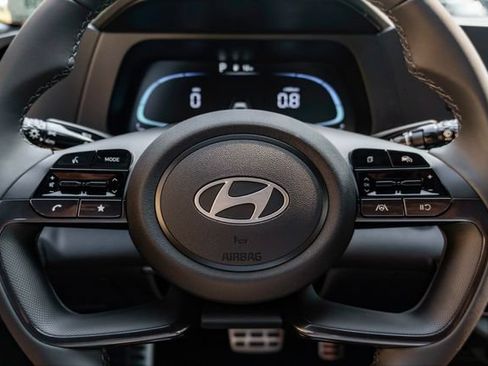 New 2025 Hyundai Elantra Sport FWD image 10
