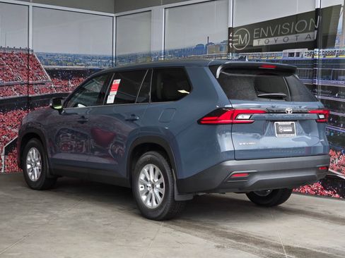 Certified 2026 Toyota Grand Highlander XLE image 6