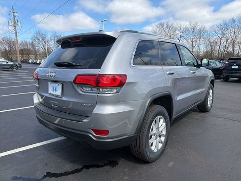 Used 2021 Jeep Grand Cherokee Laredo image 5