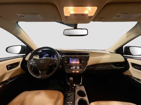 Used 2014 Toyota Avalon XLE Touring image 16