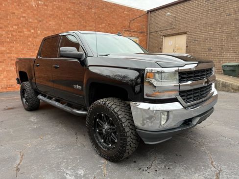 Used 2016 Chevrolet Silverado 1500 LT w/ Texas Edition image 11