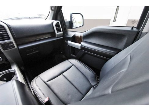Used 2018 Ford F150 Lariat w/ Equipment Group 501A Mid RWD image 12