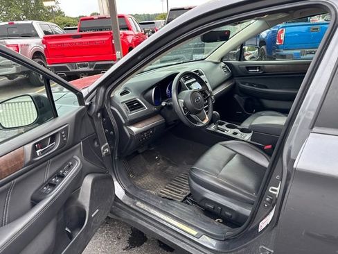 Used 2019 Subaru Outback 2.5i Limited AWD/4WD image 9