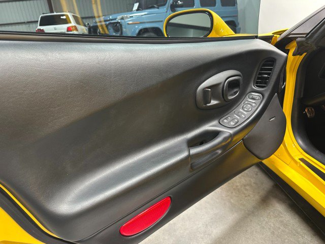 Used 2003 Chevrolet Corvette Z06 w/ Memory Package, 3 Drivers RWD image 37