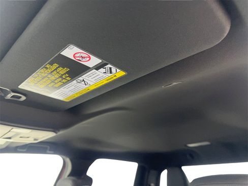 Used 2025 Toyota Tacoma SR image 72