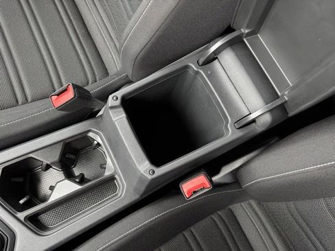 Used 2022 Volkswagen Tiguan S image 20