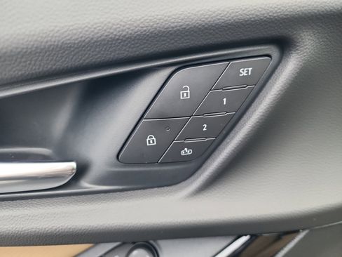 New 2026 Chevrolet Equinox ACTIV w/ Convenience Package III image 13