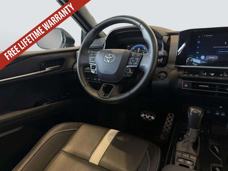 Used 2025 Toyota Camry SE FWD image 22