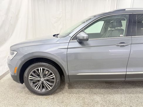 Used 2018 Volkswagen Tiguan SEL image 4