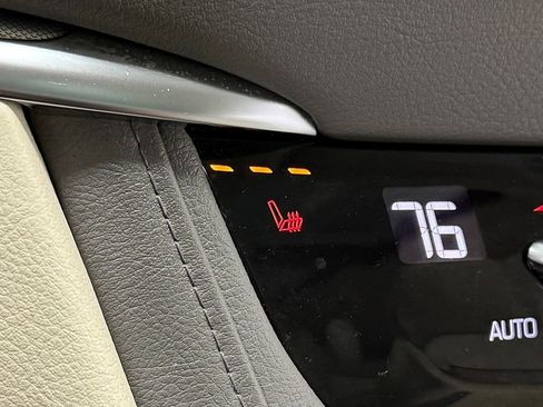 Used 2017 Cadillac XT5 Luxury w/ LPO, Wheel Lock Package image 24