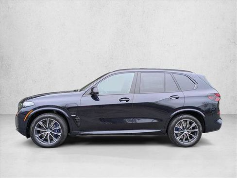 New 2026 BMW X5 xDrive50e w/ M Sport Package image 9